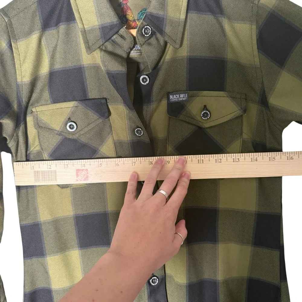 DIXXON Women's Black Green Plaid Flannel - Picture 7 of 7